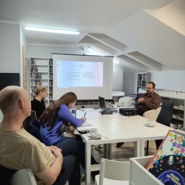 Widok ogólny na warsztaty literackie