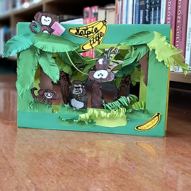 Jeden z prac konkursowych "Małpie figle"