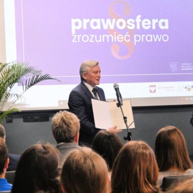 Henryk Brzyżkiewicz – Prezes Sądu Okręgowego w Gliwicach, prezentuje porozumienie