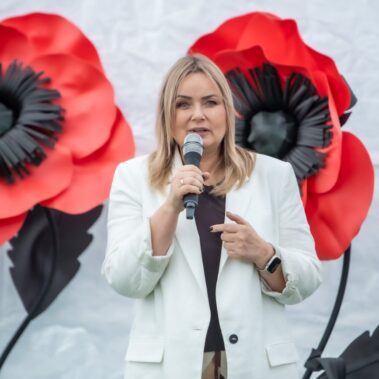 Prezydentka miasta Gliwice Katarzyna Kuczyńska-Budka wita gości